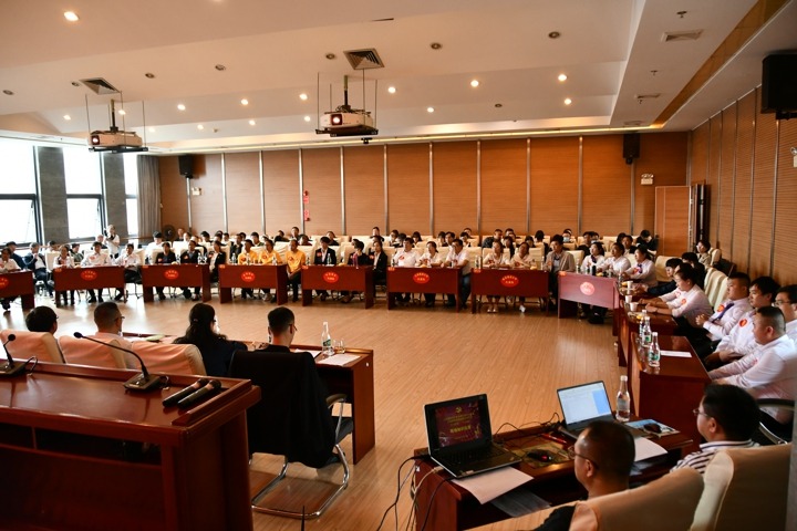 云南省煤炭工业集团（凯时娱乐人生就是博集团）党委组织开展学习“三个条例”现场知识竞赛活动