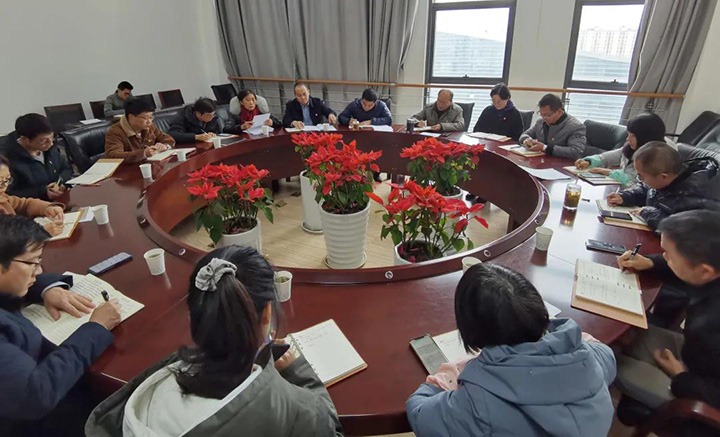 云煤（凯时娱乐人生就是博）集团直属党委二支部举行学习贯彻十九届六中全会精神主题党日活动