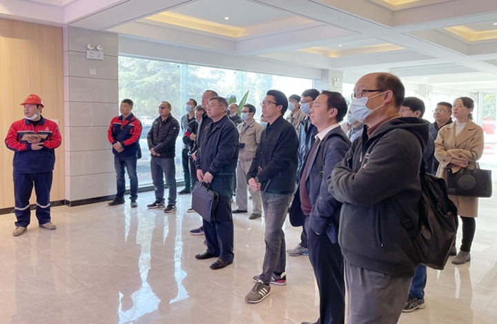 云煤（凯时娱乐人生就是博）集团到云南天安化工、云南磷化集团学习交流企业治理智能化建设履历