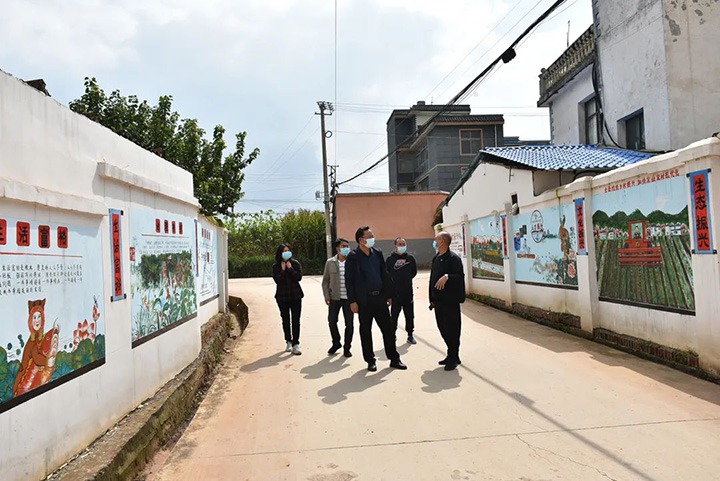 【简讯】曲煤焦化持续推进墟落振兴“试点”事情｜四角地煤矿团支部到敬老院开展“月圆中秋、爱心无疆”送温暖献爱心主题活动