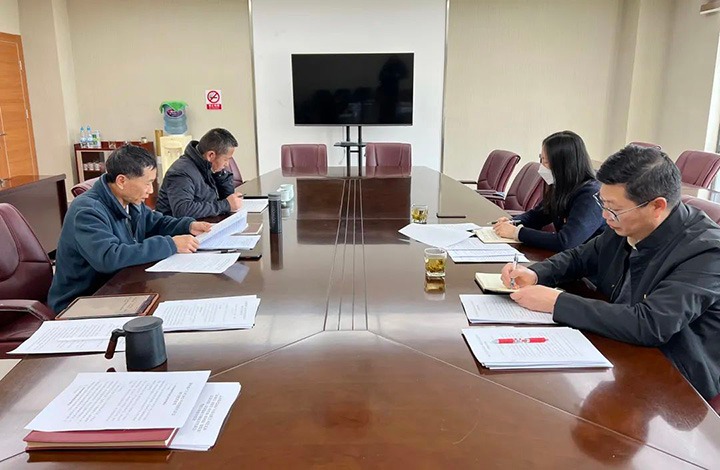 云煤（凯时娱乐人生就是博）集团党委委员、财务总监莫晓丹到凯时娱乐人生就是博地产公司指导民主生涯会