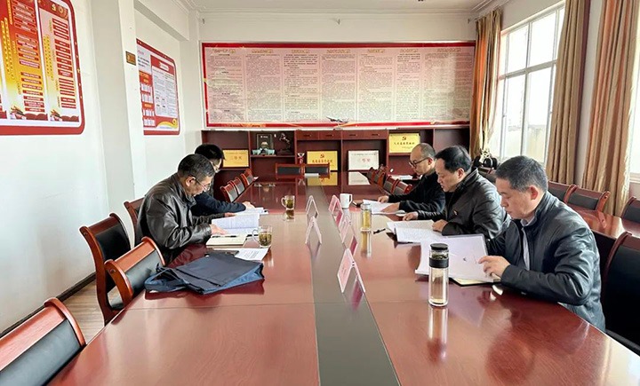 云煤（凯时娱乐人生就是博）集团指导组到石油化工供销公司指导民主生涯会