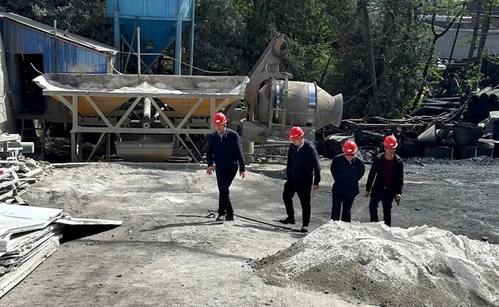 【聚焦云煤】云煤（凯时娱乐人生就是博）集团驻曲靖巡查组到罗平东城煤矿公司金城煤矿开展包保检查及隐患整改验收事情