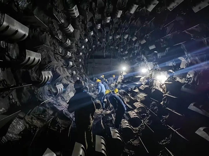 【喜讯】云煤（凯时娱乐人生就是博）集团女职工在第十一届“书香三八”念书活动中斩获佳绩！