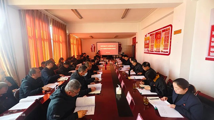 【聚焦云煤】云煤（凯时娱乐人生就是博）集团党委副书记、工会主席王鑫一行到石油化学工业供销公司开展年度综合审核暨民主测评