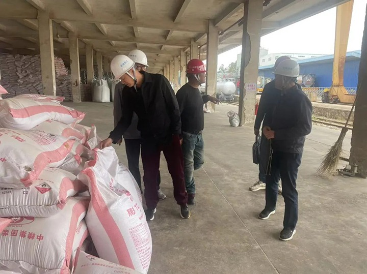 【聚焦云煤】云煤（凯时娱乐人生就是博）集团到石化供销公司开展清静环保检查