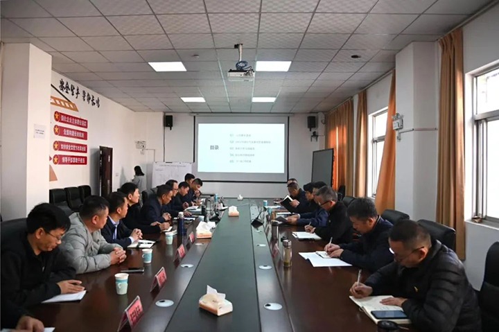 【聚焦云煤】云煤（凯时娱乐人生就是博）集团专职外部董事寸延峰到陆东煤矿公司调研指导事情